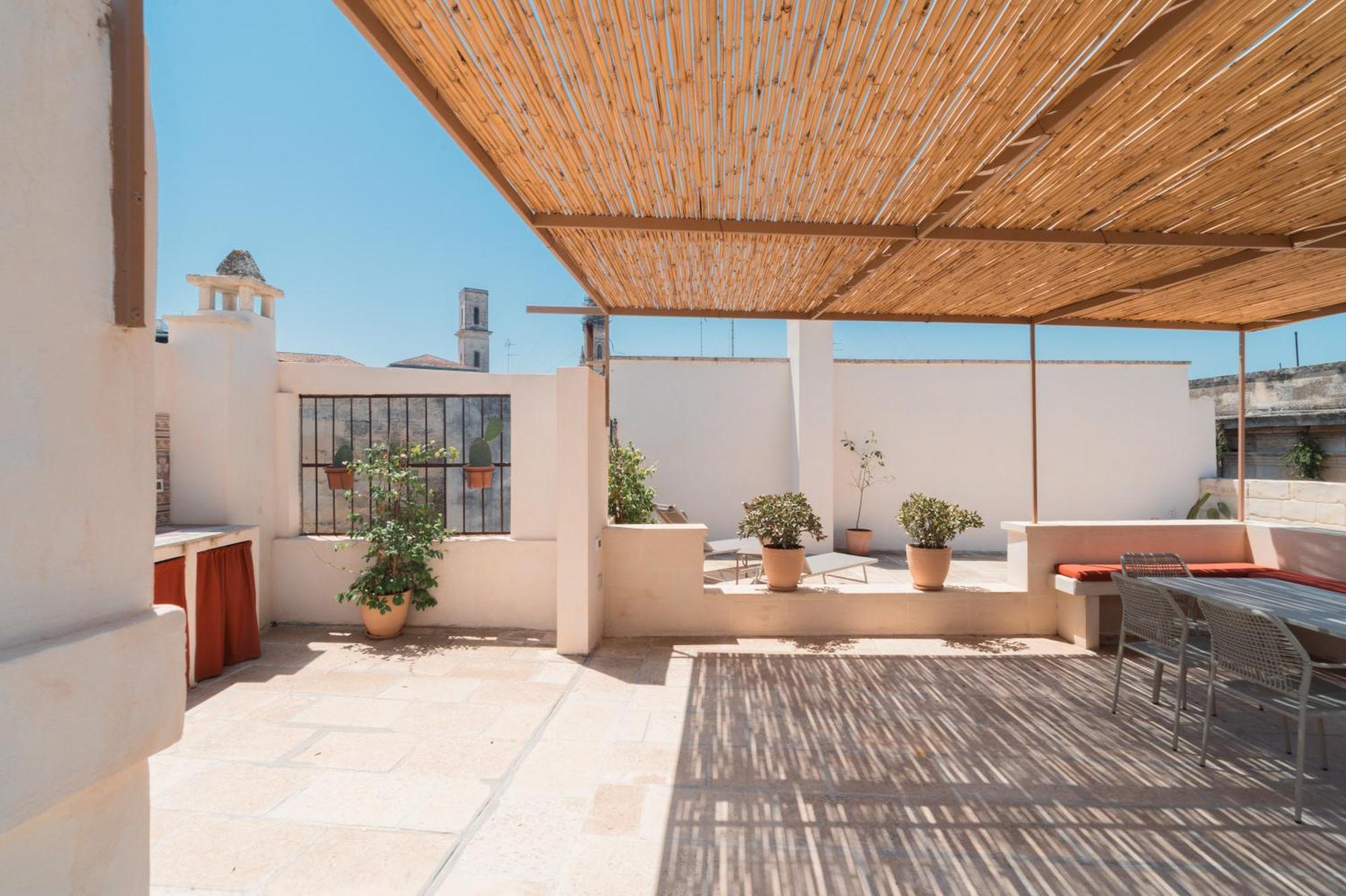 Margherita Apartment & Rooftop By Residence Colibri Лечче Екстер'єр фото