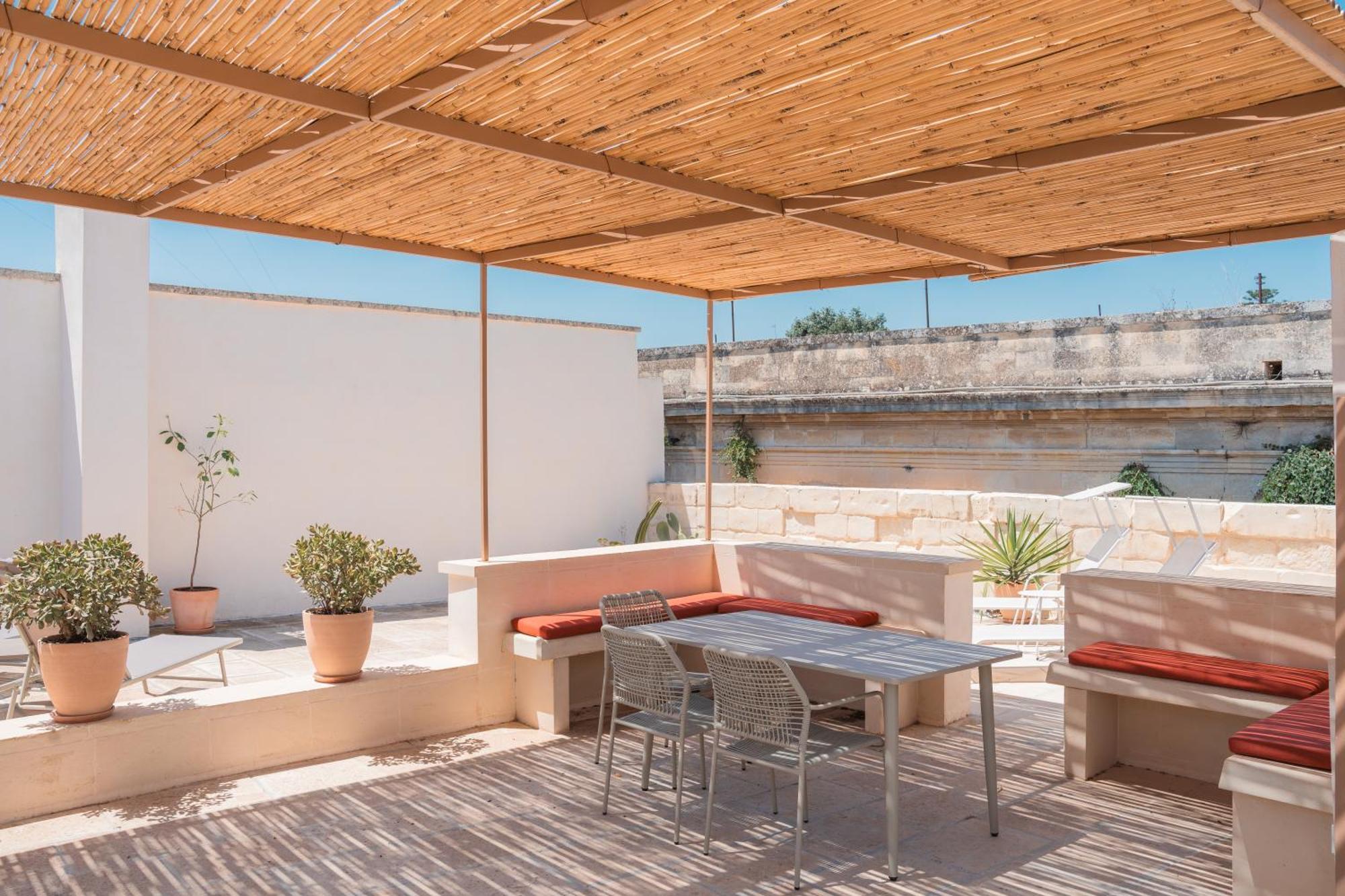 Margherita Apartment & Rooftop By Residence Colibri Лечче Екстер'єр фото