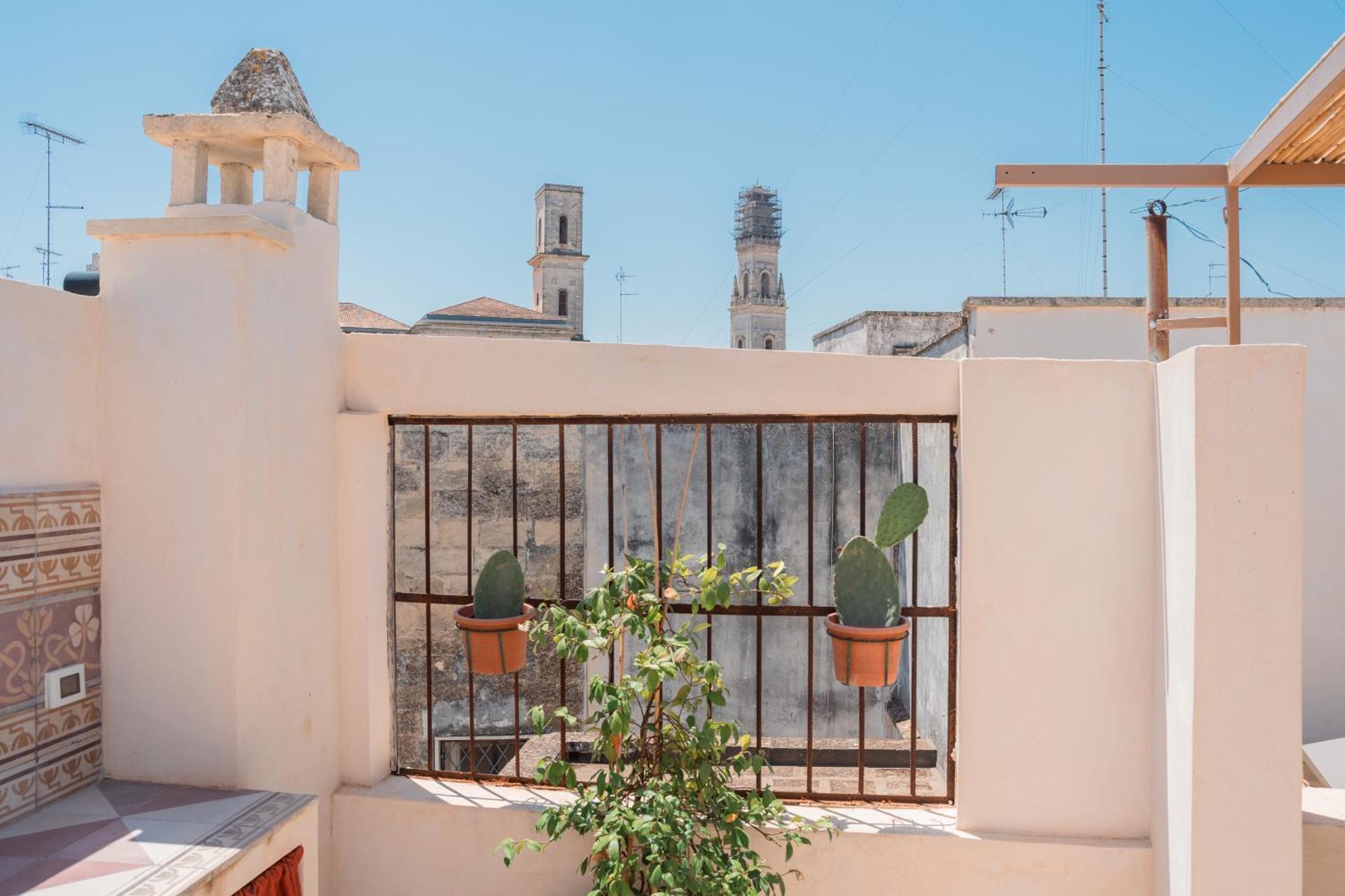 Margherita Apartment & Rooftop By Residence Colibri Лечче Екстер'єр фото